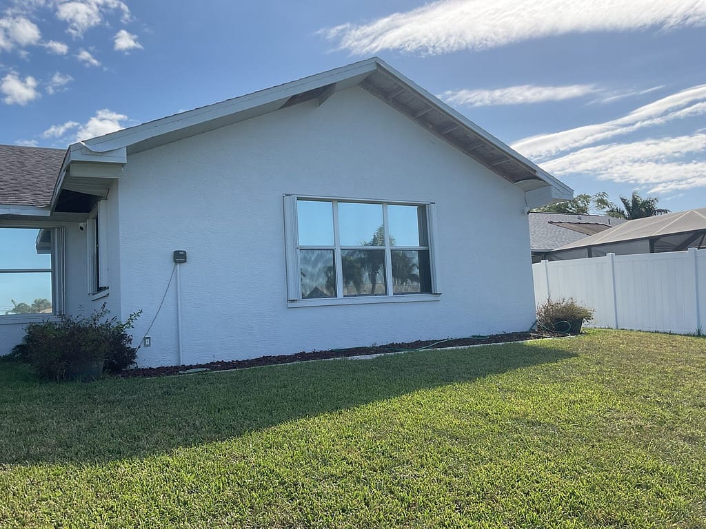 White Soffit and Fascia Gutters Cape Coral, FL Cape Coral Seamless