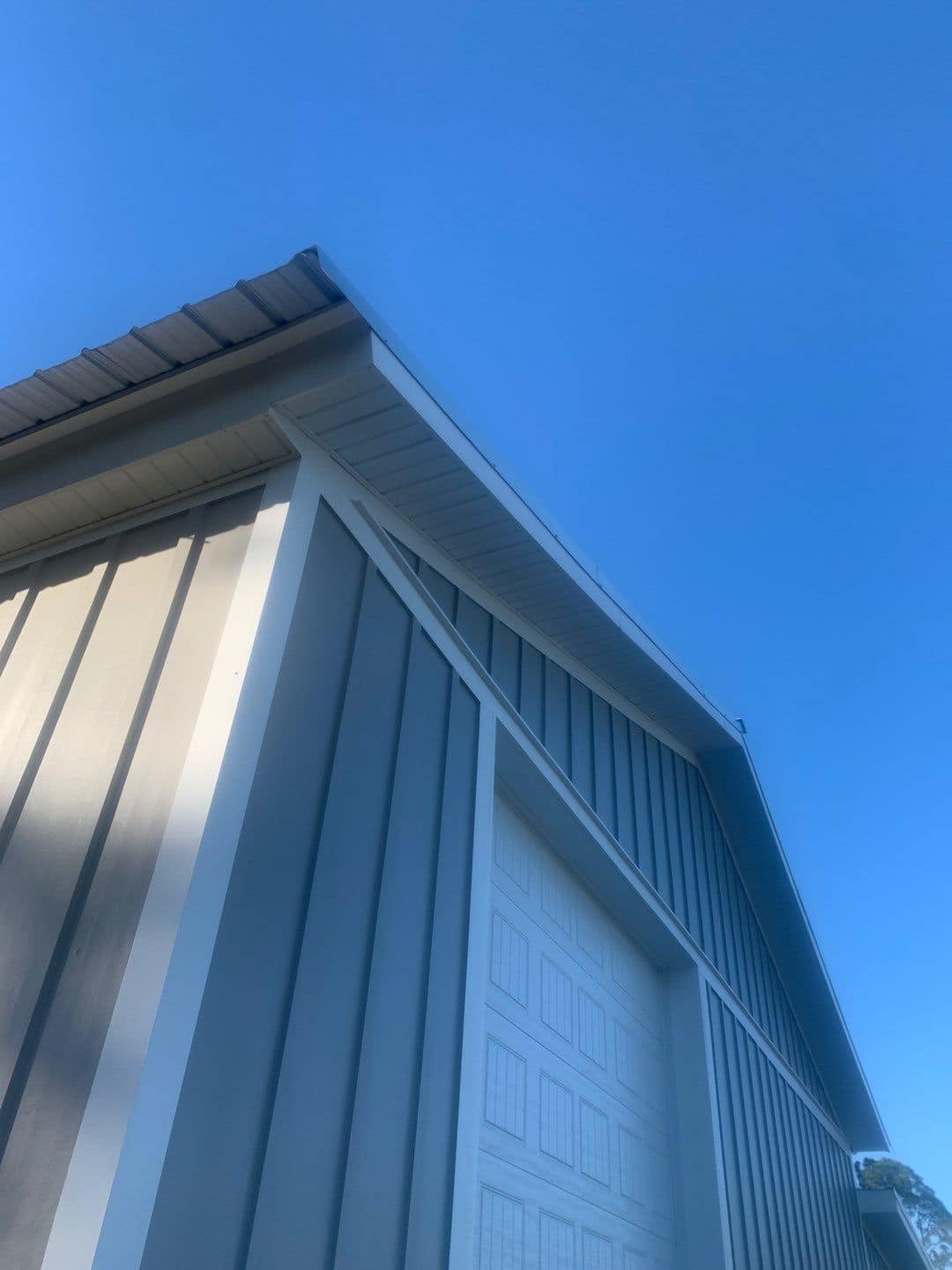 White Soffit and Fascia Cape Coral, FL Cape Coral Seamless Gutters